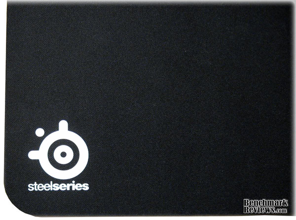 Steelseries_NP+_Mousepad_Top_Closeup.jpg