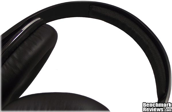 RHA_CA-200_Black_Headphones_Headband_Earpads.jpg