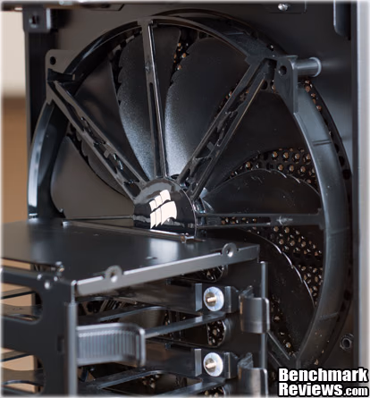 Corsair Obsidian 650D Front Fan