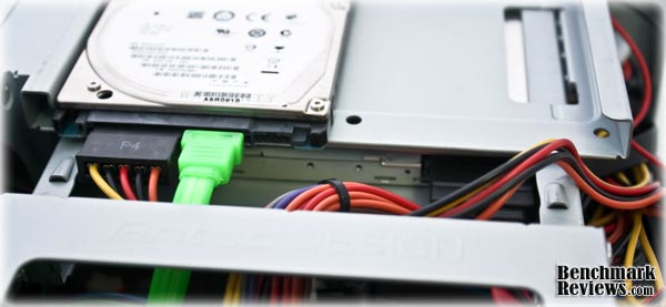 Antec_ISK_Drive_Cables.jpg