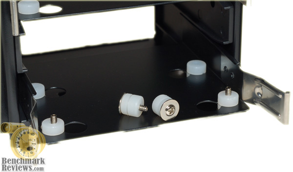 Antec_Mini_P180_Drive_Cag2.jpg