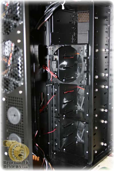 antec_1200_internal_bays.jpg