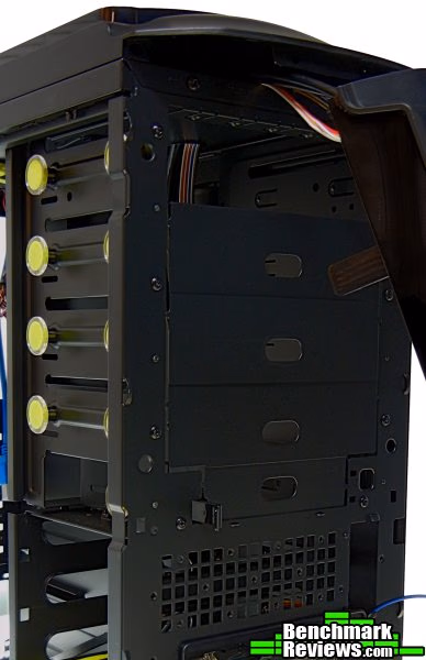 In Win BUC Comp Case Int Front Upper 001