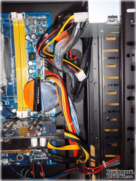 NZXT Hades WiresInsideMobo