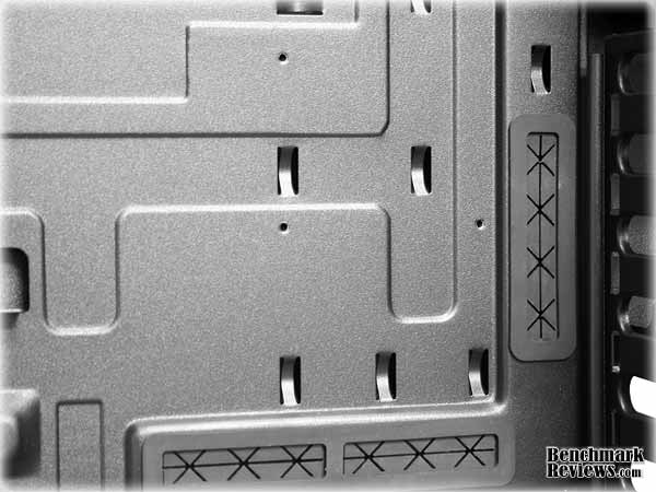 nzxt_lexa_s_grommets.jpg