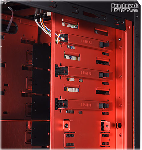 Lian Li Armorsuit PC P50R Gaming Case Tool Less ODD