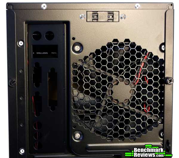 Antec_One_Hundred_Computer_Case_Back_Fan_003.jpg