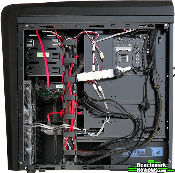 Lancool_PC-K63_Computer_Case_Cables_Routed.jpg