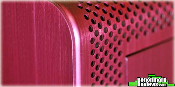lian_li_pc_v1020_closeup.jpg