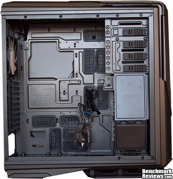 NZXT Phantom 820 Front, open