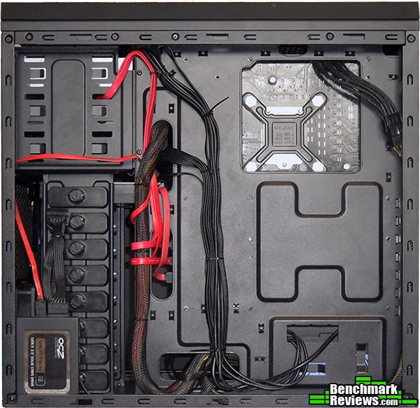 BitFenix Shinobi Window Case Cable Routing