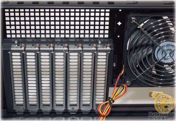 SilverStone FT01 Card Slots