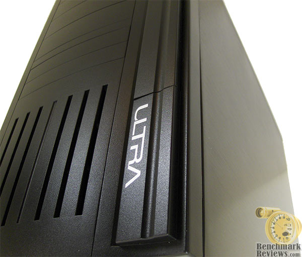 Ultra m998 Aluminum Mid-Tower ATX Case ULT40069