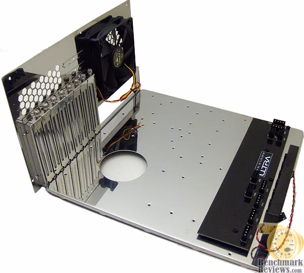 Ultra m998 Aluminum Mid-Tower ATX Case ULT40069