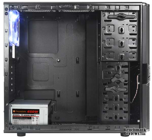 thermaltake_v3_interior_inside.jpg
