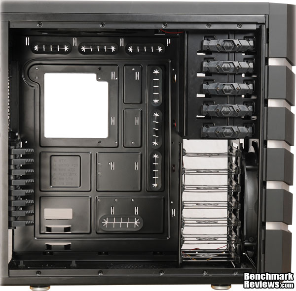 BitFenix_Colossus_Interior_Empty.jpg