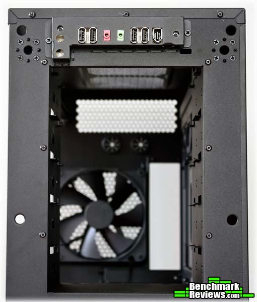 Corsair_700D_No_Pannel.jpg
