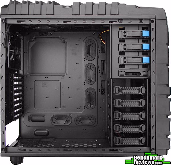 Thermaltake Overseer RX I Case, inside