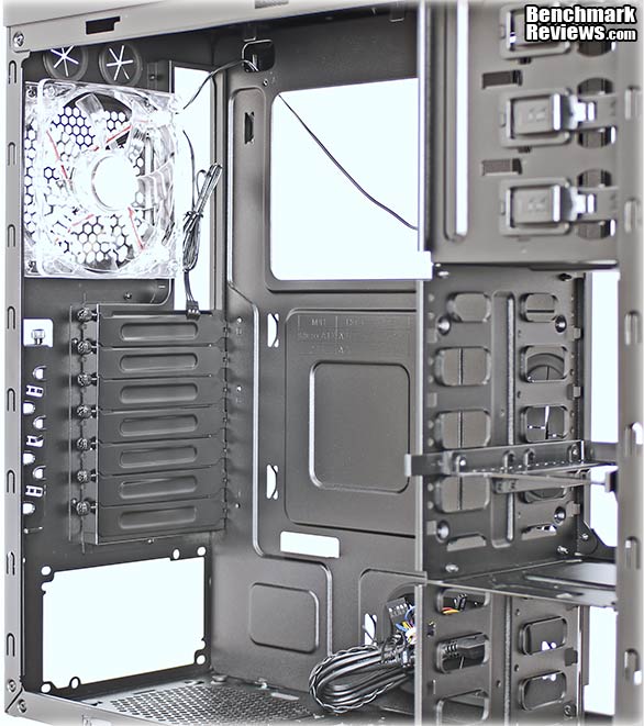 CM_Storm_Scout_2_Gaming_Case_Inside_LHS_01.jpg