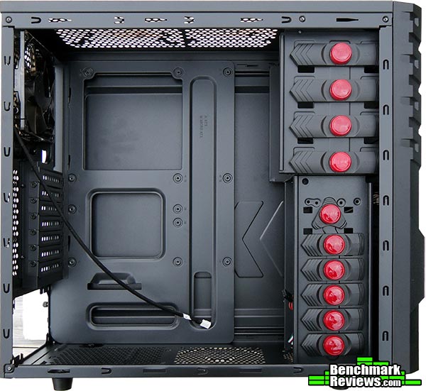 Thermaltake_Spacecraft_VF-I_Case_Interior.jpg