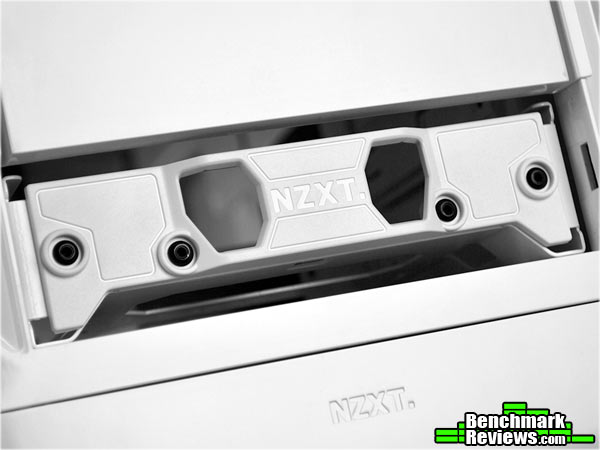 NZXT_Switch_810_Hot_Swap_Front.jpg