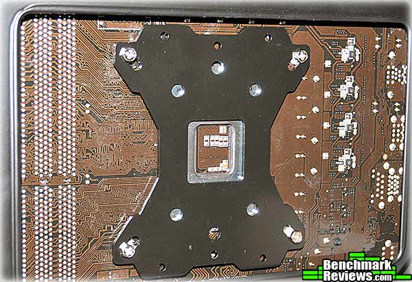 thermalright_macho_hr02_backplate.jpg