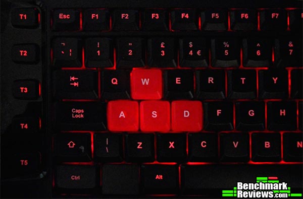 Thermaltake_Challenger_Pro_Gaming_Keyboard_Illuminated_Keys.jpg