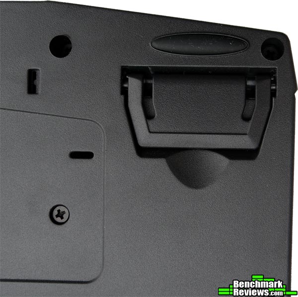 Thermaltake_Challenger_Pro_Gaming_Keyboard_Stand.jpg