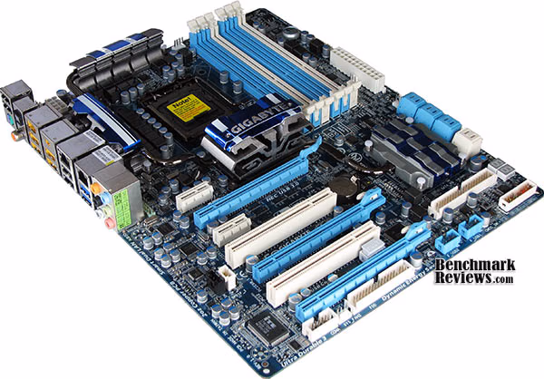 Gigabyte P55A UD6 Motherboard PCI E, corner view