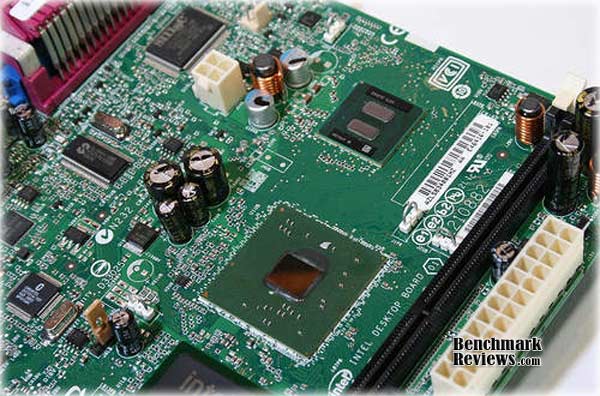 Intel_945GC_330_Chipset_Vie.jpg