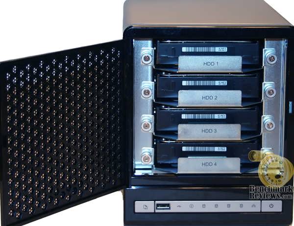 qnap_ts-409_pro_17.jpg