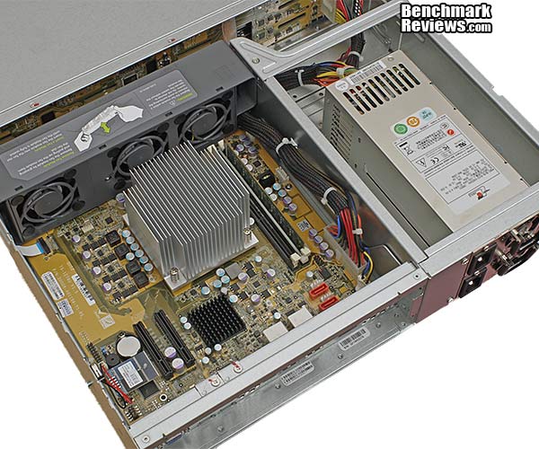 QNAP_TS-879U-RP_Turbo_NAS_Server_Top_Cover_Off.jpg