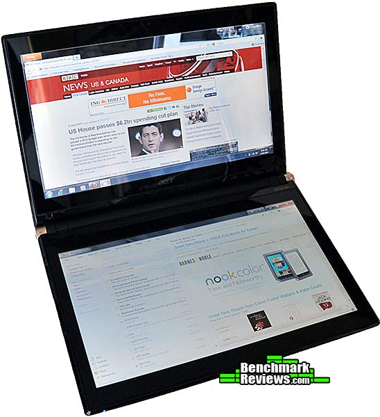 acer_iconia_6120_on_two_screens.jpg