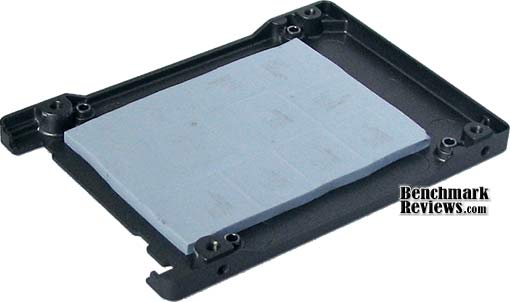 Kingston_SNVP325_SSD_Thermal_Pad.jpg